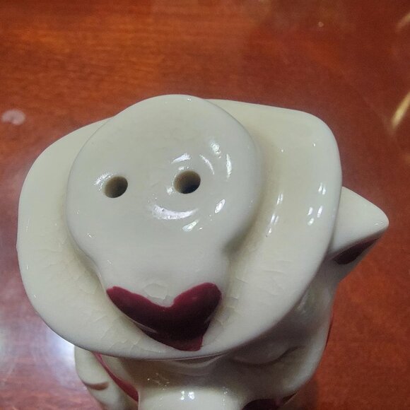 1940s Vintage Shawnee Salt and Pepper Shakers Smiley and Winnie Pigs - Picture 9 of 13